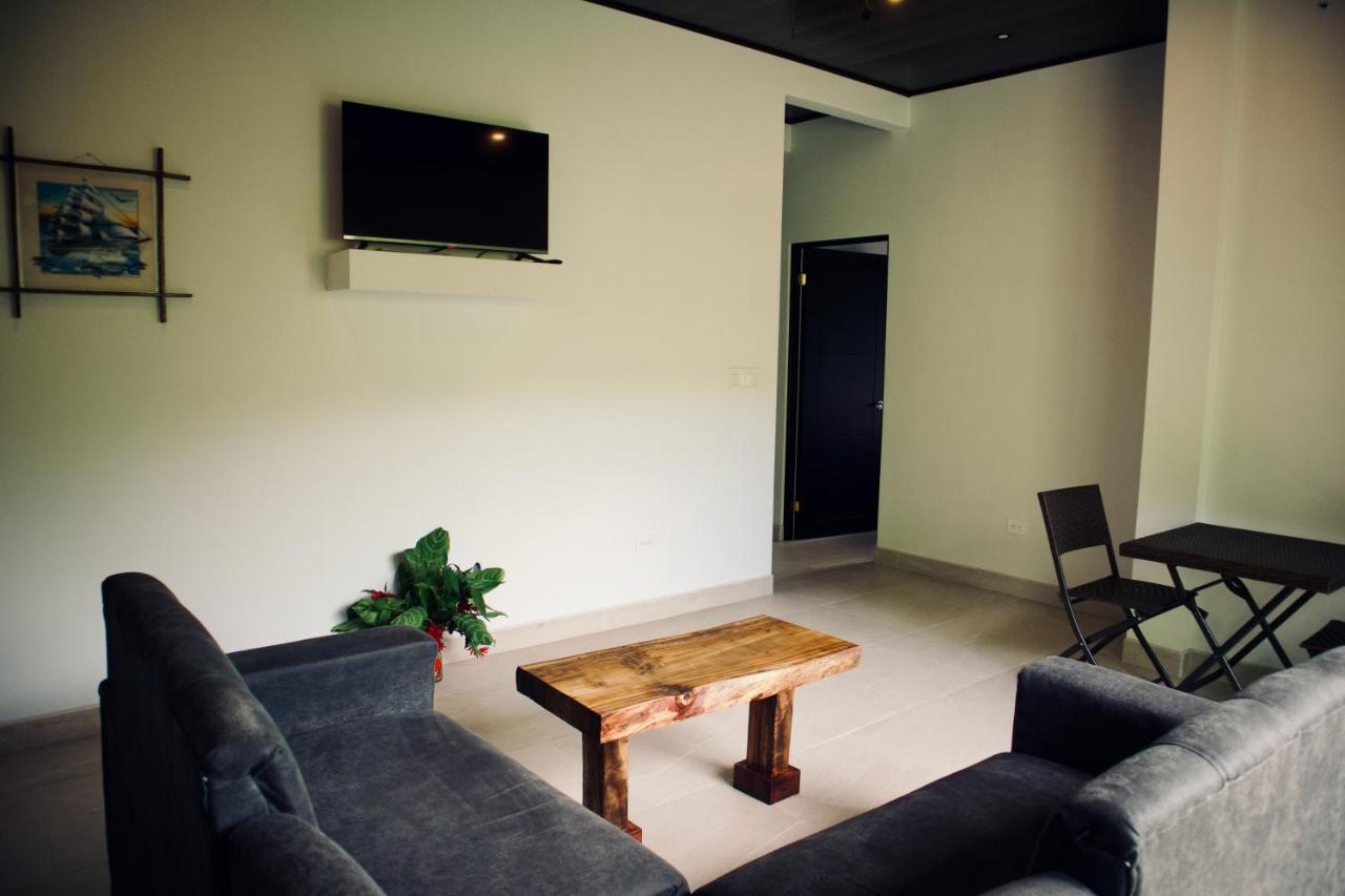 Jungle Home With King Beds -5 Minutes From The Beach Uvita Luaran gambar